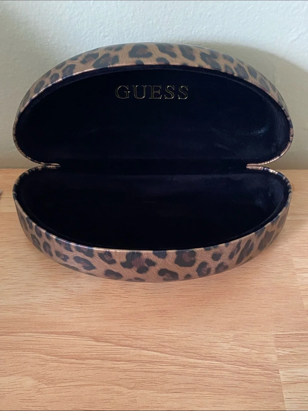Guess Leopard Print Sunglass Eyeglass Hard Shell Case
